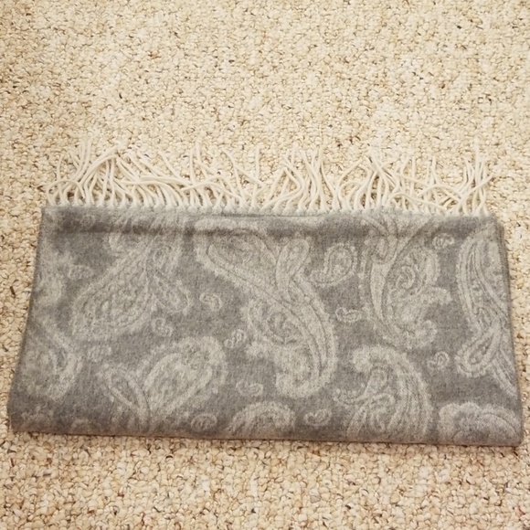 V. FRAAS Cashmink oversized Grey Printed Scarf - Picture 3 of 7